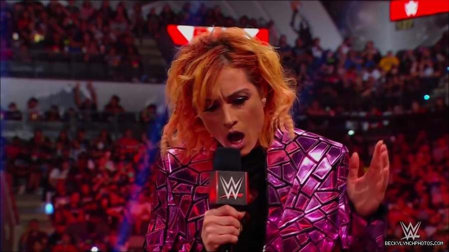 WWE_Monday_Night_RAW_2022_07_11_720p_HDTV_x264-Star_mkv_002224810.jpg