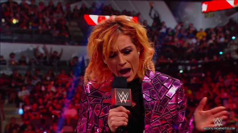 WWE_Monday_Night_RAW_2022_07_11_720p_HDTV_x264-Star_mkv_002225610.jpg