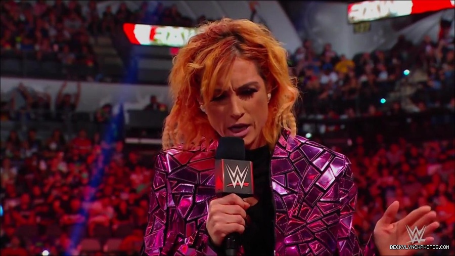 WWE_Monday_Night_RAW_2022_07_11_720p_HDTV_x264-Star_mkv_002228410.jpg