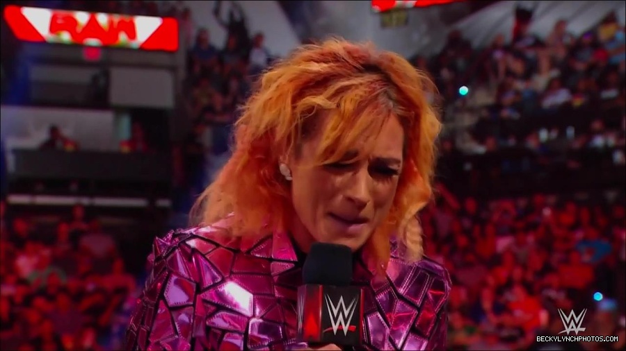 WWE_Monday_Night_RAW_2022_07_11_720p_HDTV_x264-Star_mkv_002252010.jpg