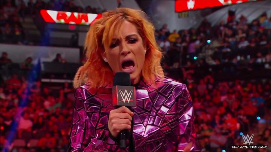 WWE_Monday_Night_RAW_2022_07_11_720p_HDTV_x264-Star_mkv_002262010.jpg