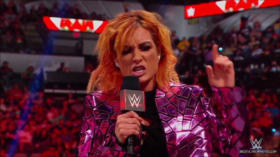 WWE_Monday_Night_RAW_2022_07_11_720p_HDTV_x264-Star_mkv_002262810.jpg