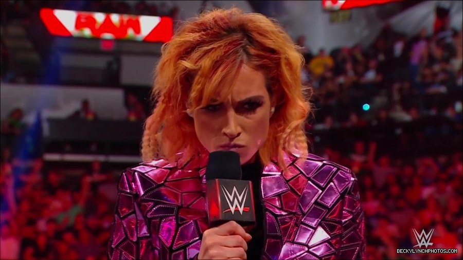WWE_Monday_Night_RAW_2022_07_11_720p_HDTV_x264-Star_mkv_002267610.jpg