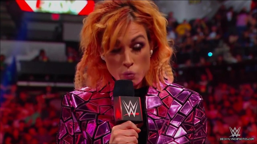 WWE_Monday_Night_RAW_2022_07_11_720p_HDTV_x264-Star_mkv_002268410.jpg
