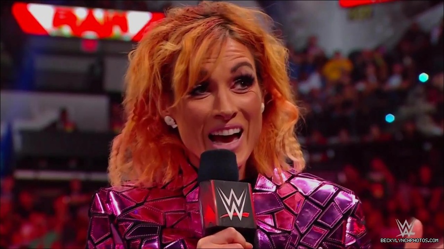 WWE_Monday_Night_RAW_2022_07_11_720p_HDTV_x264-Star_mkv_002269610.jpg