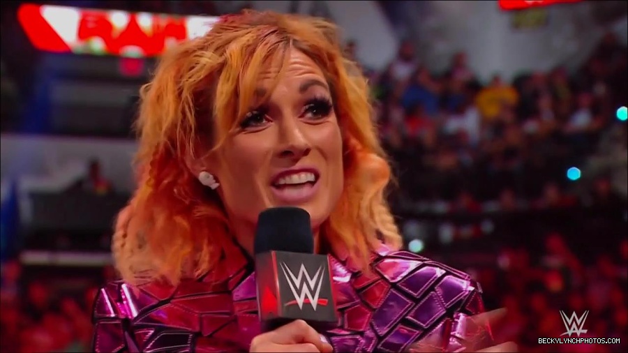 WWE_Monday_Night_RAW_2022_07_11_720p_HDTV_x264-Star_mkv_002270010.jpg