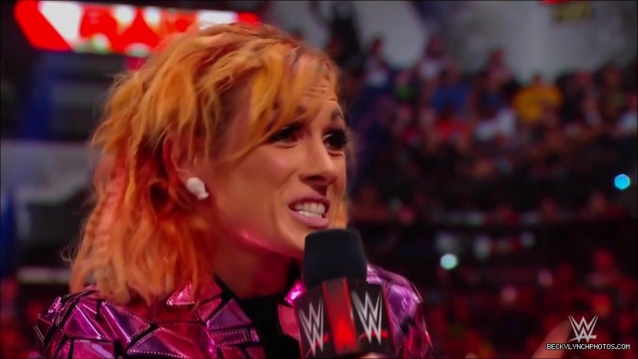 WWE_Monday_Night_RAW_2022_07_11_720p_HDTV_x264-Star_mkv_002270810.jpg