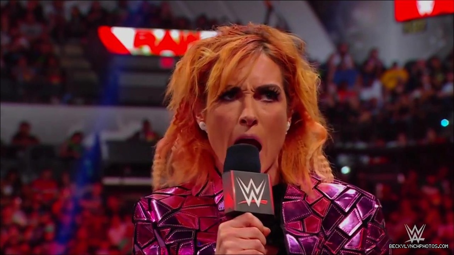 WWE_Monday_Night_RAW_2022_07_11_720p_HDTV_x264-Star_mkv_002277210.jpg