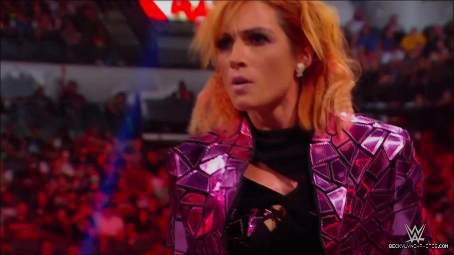 WWE_Monday_Night_RAW_2022_07_11_720p_HDTV_x264-Star_mkv_002280410.jpg