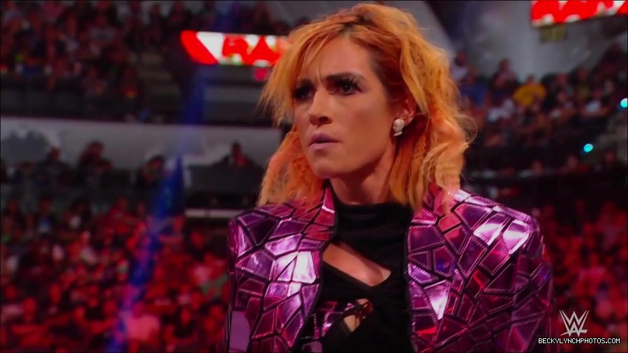 WWE_Monday_Night_RAW_2022_07_11_720p_HDTV_x264-Star_mkv_002280810.jpg