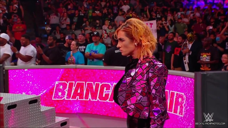 WWE_Monday_Night_RAW_2022_07_11_720p_HDTV_x264-Star_mkv_002306010.jpg