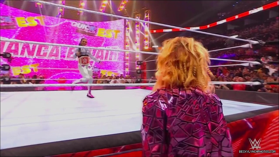 WWE_Monday_Night_RAW_2022_07_11_720p_HDTV_x264-Star_mkv_002323610.jpg