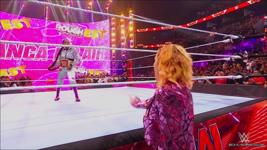 WWE_Monday_Night_RAW_2022_07_11_720p_HDTV_x264-Star_mkv_002326410.jpg