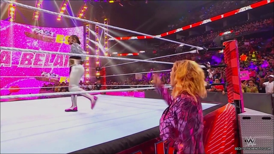 WWE_Monday_Night_RAW_2022_07_11_720p_HDTV_x264-Star_mkv_002328810.jpg
