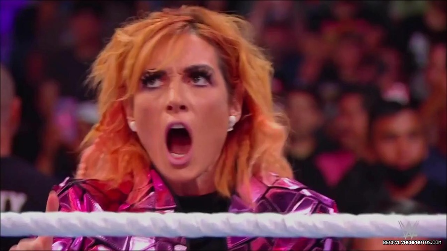 WWE_Monday_Night_RAW_2022_07_11_720p_HDTV_x264-Star_mkv_002338010.jpg