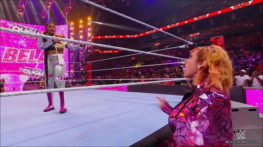 WWE_Monday_Night_RAW_2022_07_11_720p_HDTV_x264-Star_mkv_002345210.jpg