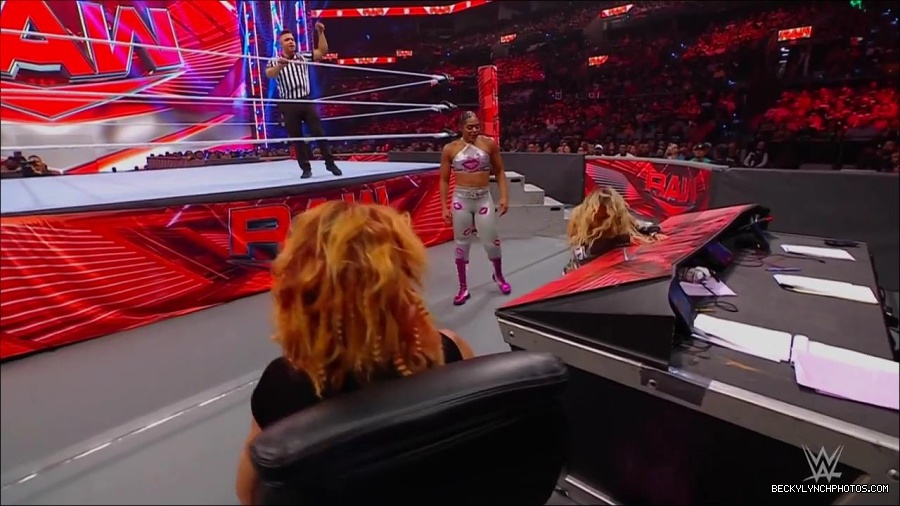 WWE_Monday_Night_RAW_2022_07_11_720p_HDTV_x264-Star_mkv_002489130.jpg