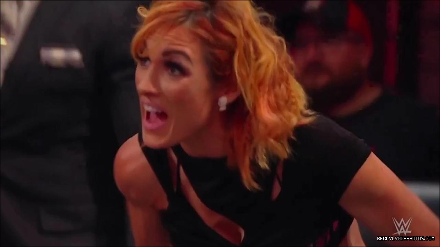 WWE_Monday_Night_RAW_2022_07_11_720p_HDTV_x264-Star_mkv_002493130.jpg