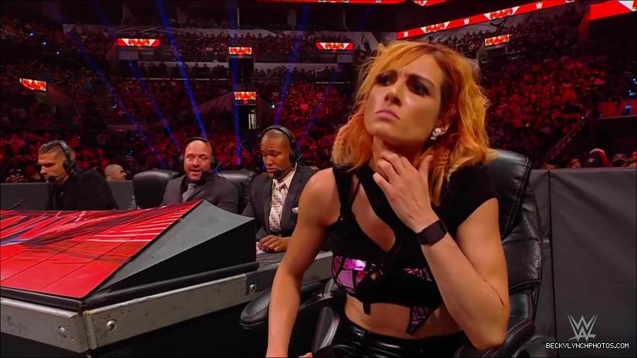 WWE_Monday_Night_RAW_2022_07_11_720p_HDTV_x264-Star_mkv_002523930.jpg