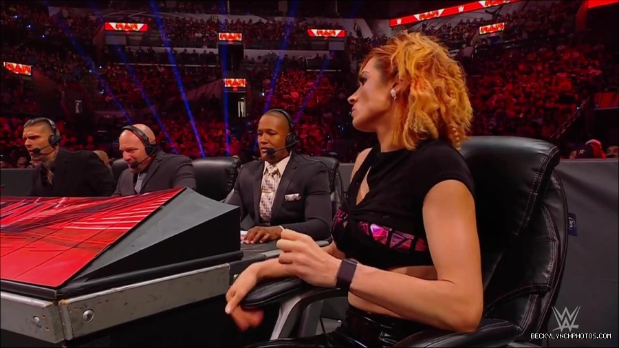 WWE_Monday_Night_RAW_2022_07_11_720p_HDTV_x264-Star_mkv_002550730.jpg