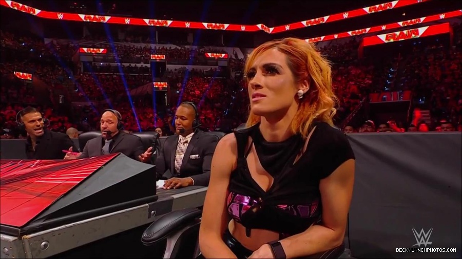 WWE_Monday_Night_RAW_2022_07_11_720p_HDTV_x264-Star_mkv_002597530.jpg