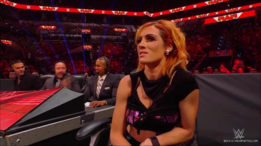 WWE_Monday_Night_RAW_2022_07_11_720p_HDTV_x264-Star_mkv_002598330.jpg