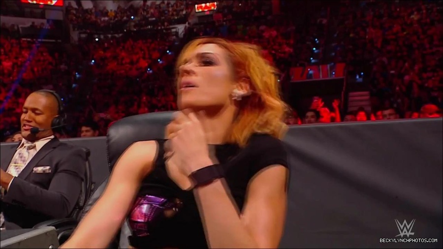 WWE_Monday_Night_RAW_2022_07_11_720p_HDTV_x264-Star_mkv_002632730.jpg