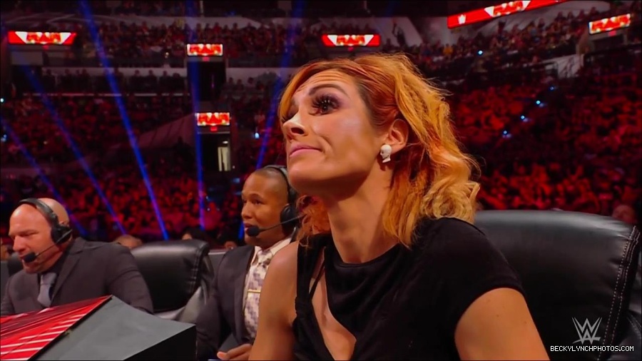 WWE_Monday_Night_RAW_2022_07_11_720p_HDTV_x264-Star_mkv_002722810.jpg