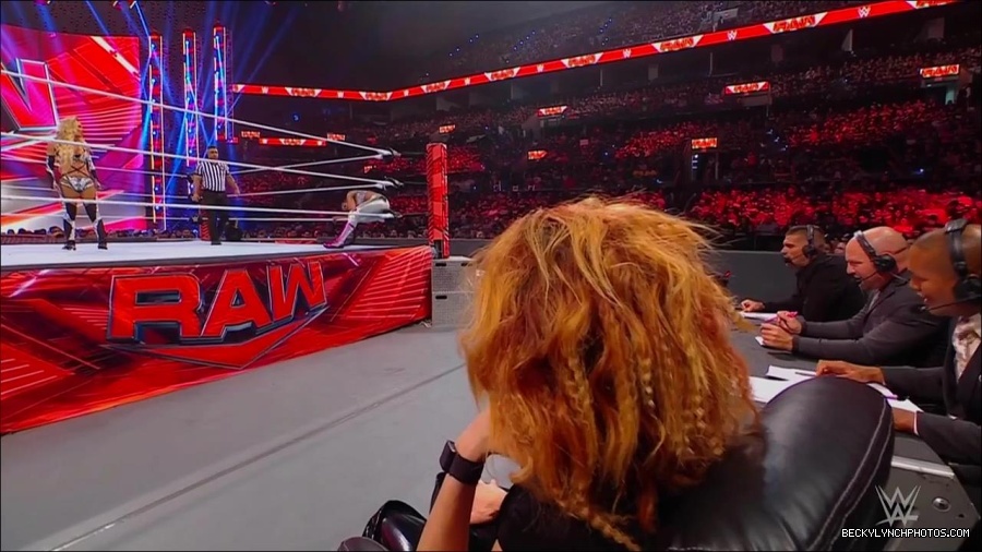 WWE_Monday_Night_RAW_2022_07_11_720p_HDTV_x264-Star_mkv_002804810.jpg