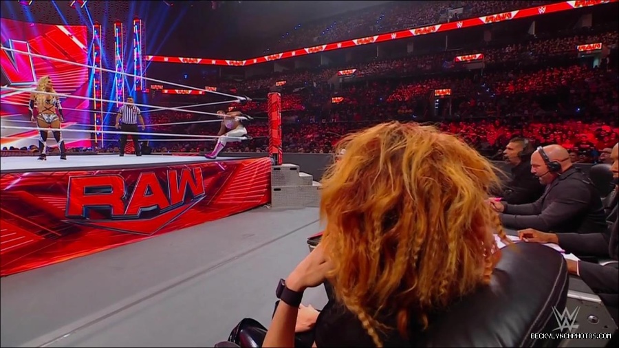 WWE_Monday_Night_RAW_2022_07_11_720p_HDTV_x264-Star_mkv_002806010.jpg