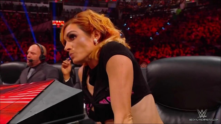 WWE_Monday_Night_RAW_2022_07_11_720p_HDTV_x264-Star_mkv_002864410.jpg