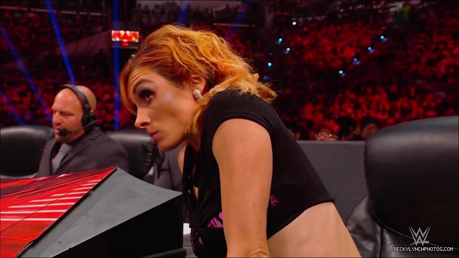 WWE_Monday_Night_RAW_2022_07_11_720p_HDTV_x264-Star_mkv_002866010.jpg