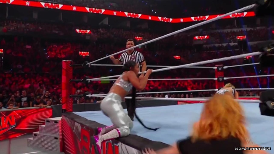 WWE_Monday_Night_RAW_2022_07_11_720p_HDTV_x264-Star_mkv_002938010.jpg