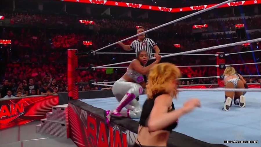 WWE_Monday_Night_RAW_2022_07_11_720p_HDTV_x264-Star_mkv_002938410.jpg