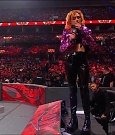 WWE_Monday_Night_RAW_2022_07_11_720p_HDTV_x264-Star_mkv_002200410.jpg
