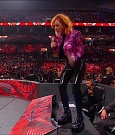 WWE_Monday_Night_RAW_2022_07_11_720p_HDTV_x264-Star_mkv_002254010.jpg
