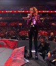 WWE_Monday_Night_RAW_2022_07_11_720p_HDTV_x264-Star_mkv_002274410.jpg