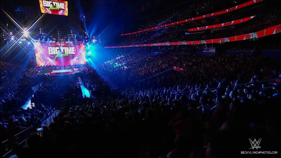 WWE_Monday_Night_RAW_2022_07_18_720p_HDTV_x264-Star_mkv_000393850.jpg