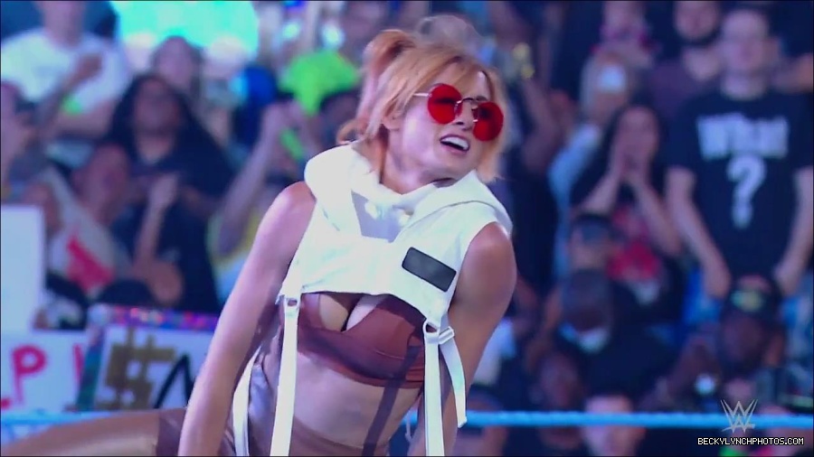 WWE_Monday_Night_RAW_2022_07_18_720p_HDTV_x264-Star_mkv_000441850.jpg