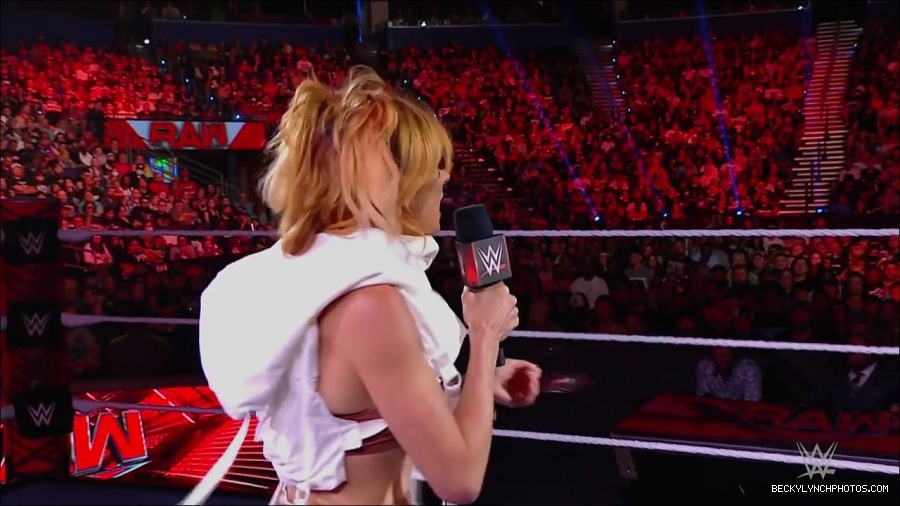 WWE_Monday_Night_RAW_2022_07_18_720p_HDTV_x264-Star_mkv_000468250.jpg