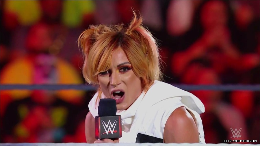 WWE_Monday_Night_RAW_2022_07_18_720p_HDTV_x264-Star_mkv_000503450.jpg