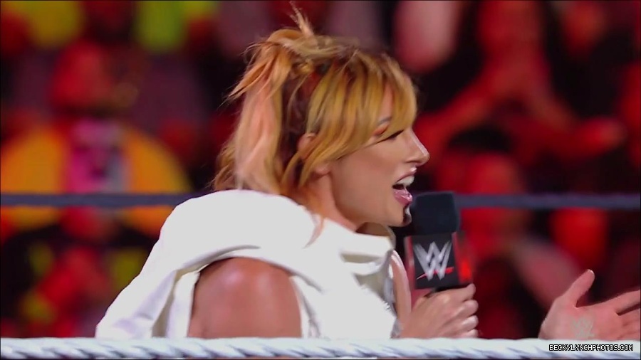 WWE_Monday_Night_RAW_2022_07_18_720p_HDTV_x264-Star_mkv_000505050.jpg