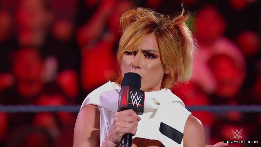 WWE_Monday_Night_RAW_2022_07_18_720p_HDTV_x264-Star_mkv_000509050.jpg