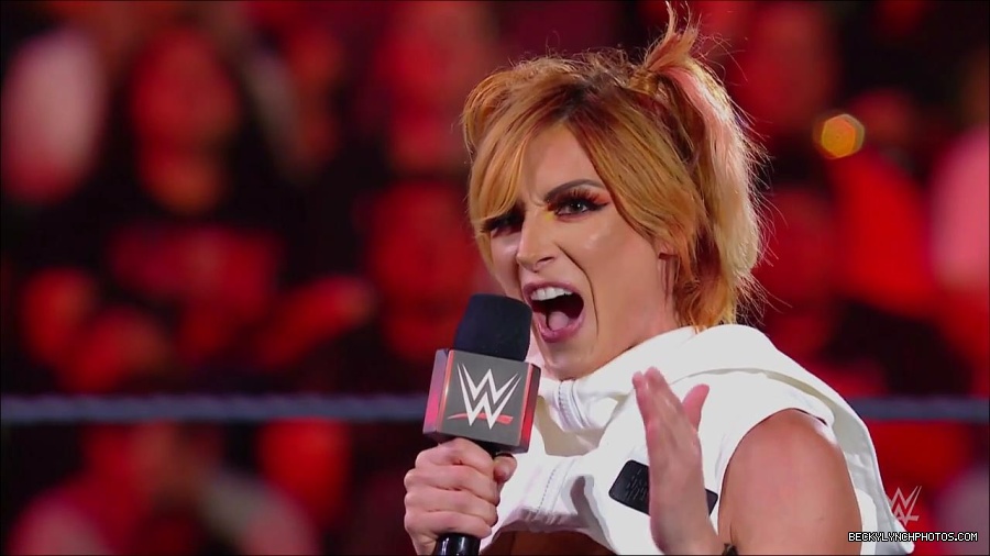 WWE_Monday_Night_RAW_2022_07_18_720p_HDTV_x264-Star_mkv_000511850.jpg