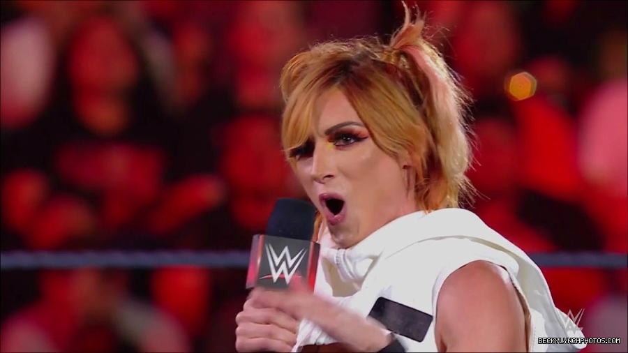WWE_Monday_Night_RAW_2022_07_18_720p_HDTV_x264-Star_mkv_000512250.jpg