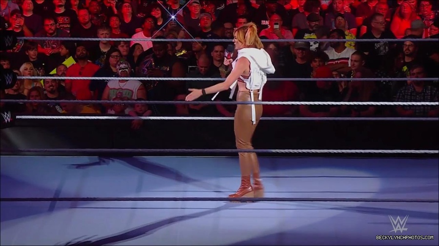 WWE_Monday_Night_RAW_2022_07_18_720p_HDTV_x264-Star_mkv_000534250.jpg