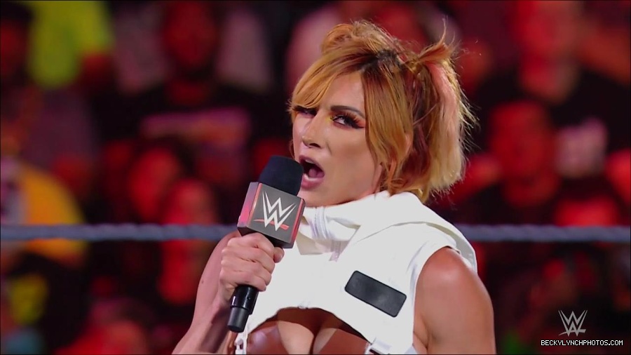 WWE_Monday_Night_RAW_2022_07_18_720p_HDTV_x264-Star_mkv_000598250.jpg