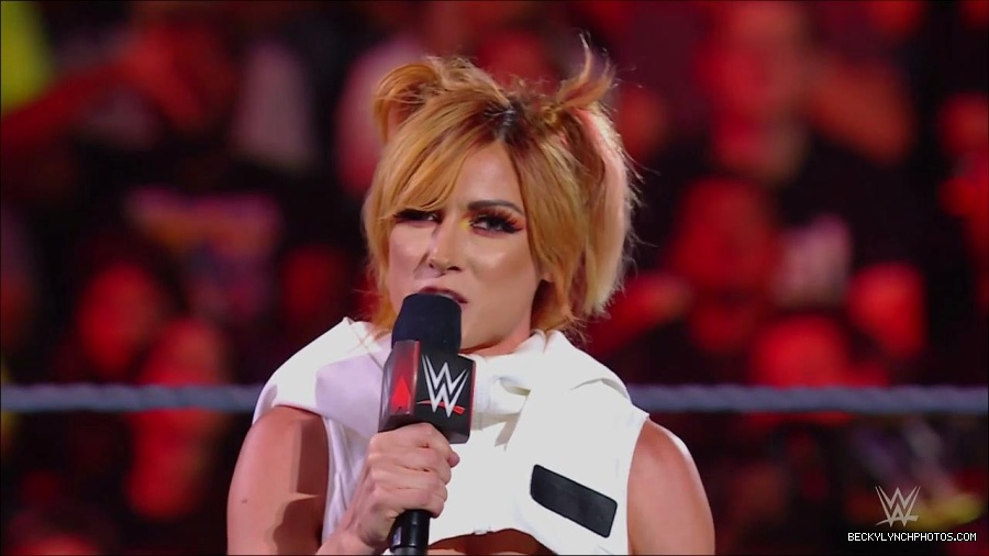 WWE_Monday_Night_RAW_2022_07_18_720p_HDTV_x264-Star_mkv_000599050.jpg