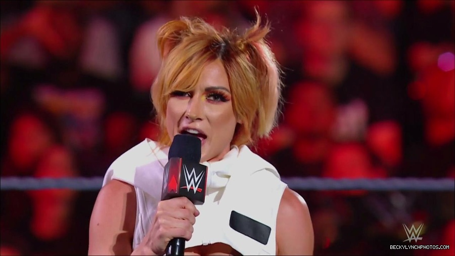 WWE_Monday_Night_RAW_2022_07_18_720p_HDTV_x264-Star_mkv_000599450.jpg