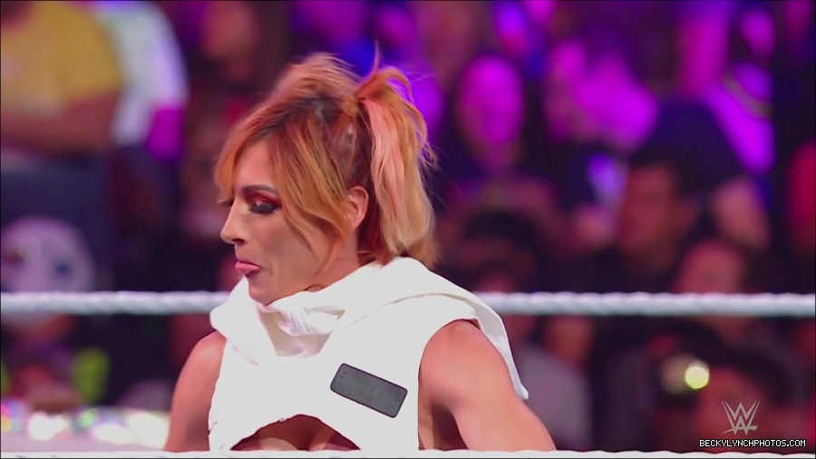 WWE_Monday_Night_RAW_2022_07_18_720p_HDTV_x264-Star_mkv_000613050.jpg